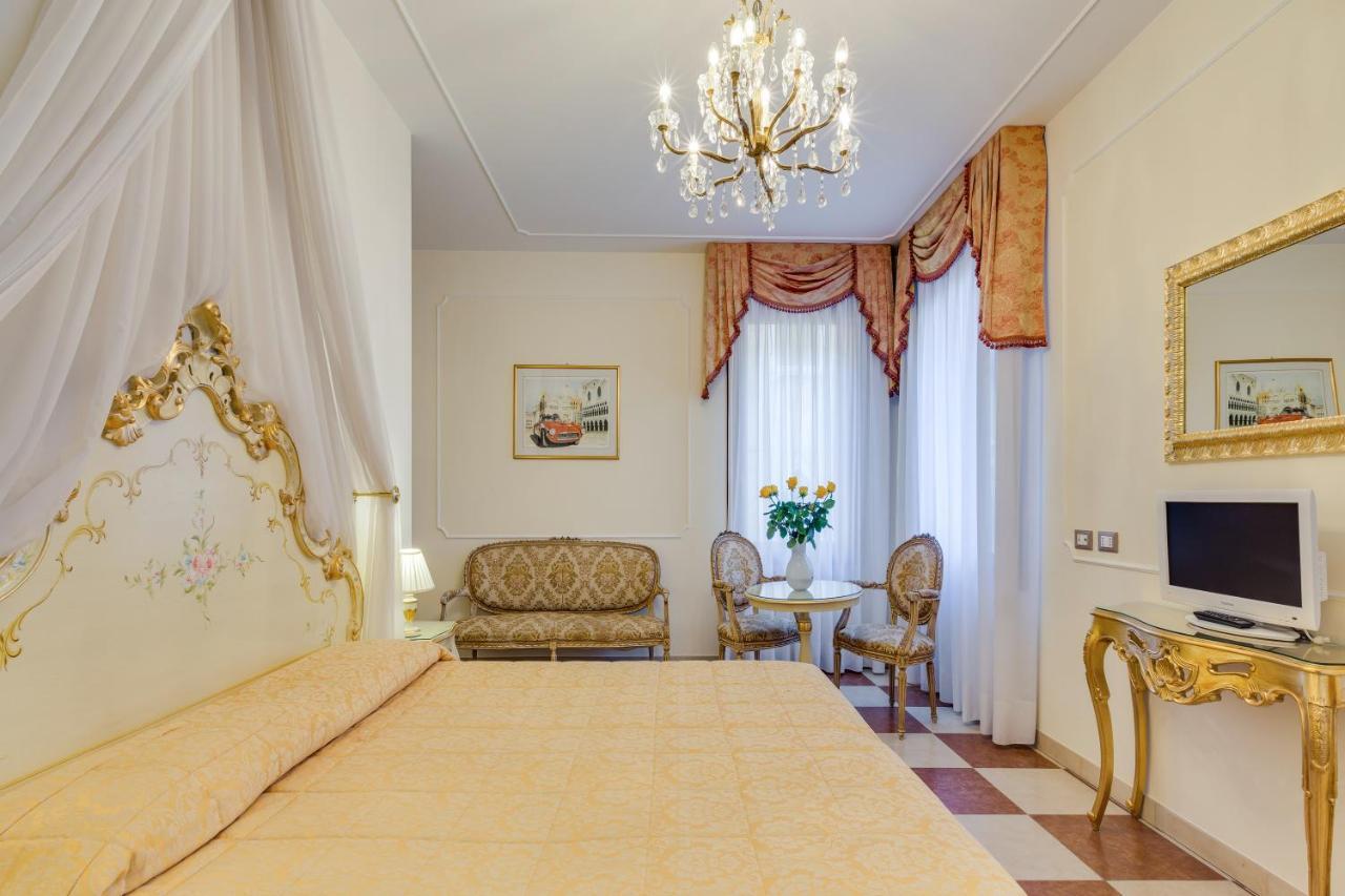 Hotel At Leonard Венеция Екстериор снимка